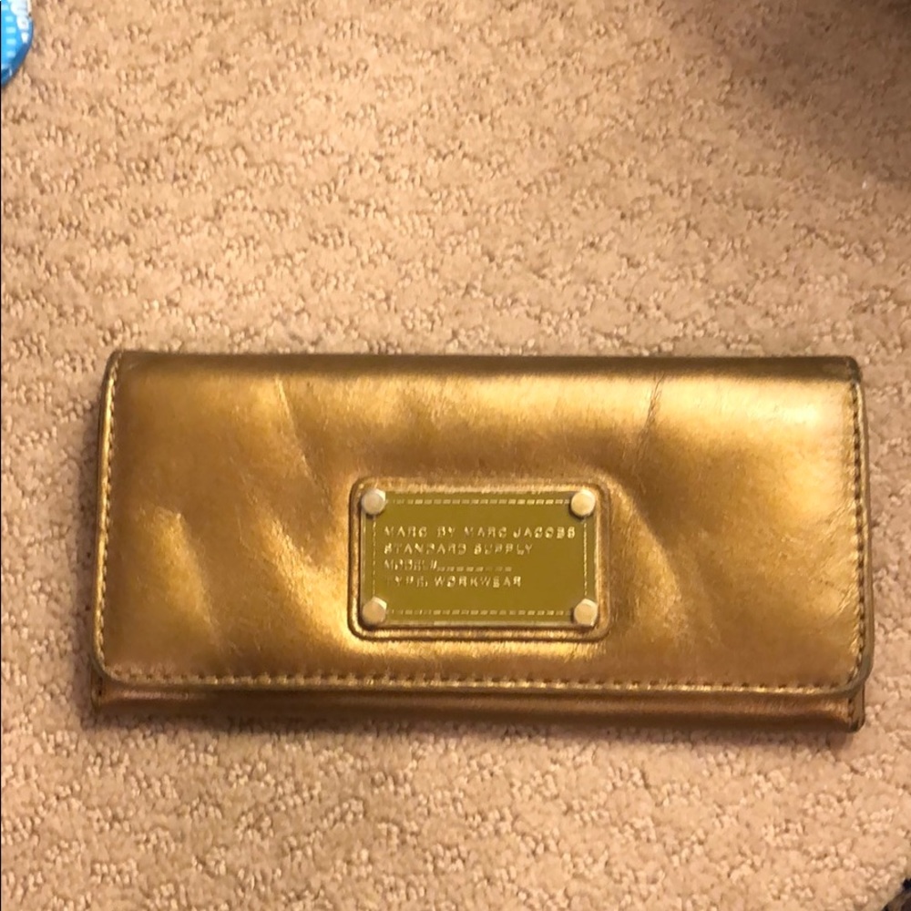 Marc Jacobs gold wallet